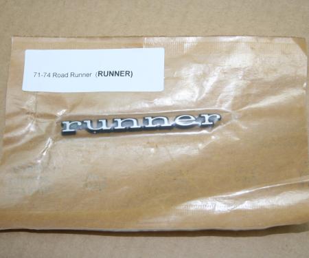 Road Runner Door Emblem, "runner", NOS 1968-1975