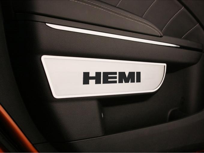American Car Craft Door Badges "Hemi" Front Satin 2pc 331007