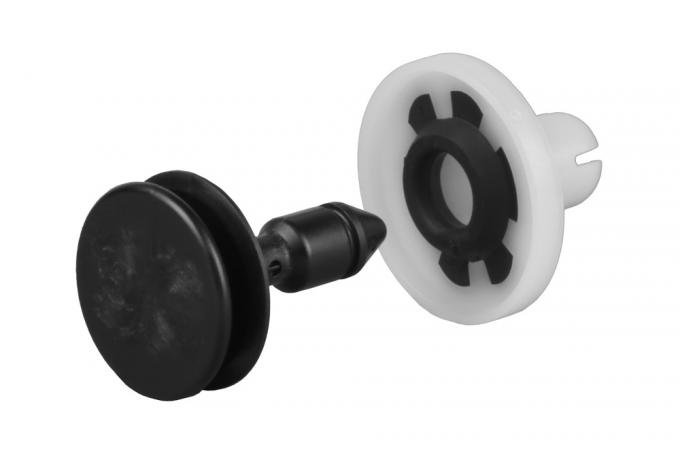 Precision Plastic Molded Clip 1103 004