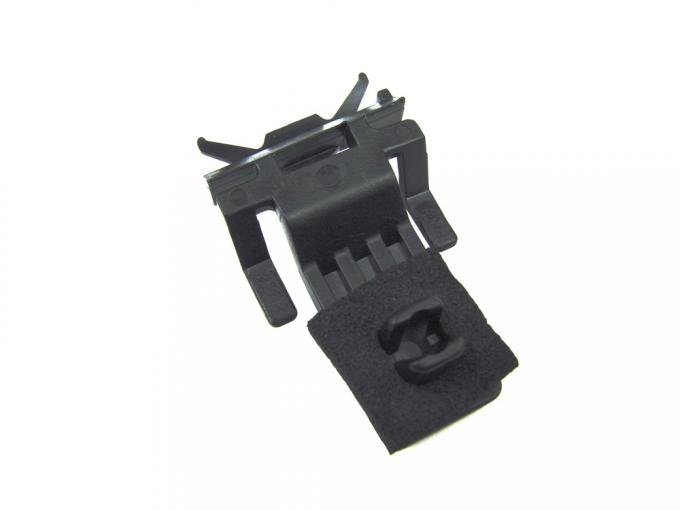 Precision Plastic Molded Clip 2206 063