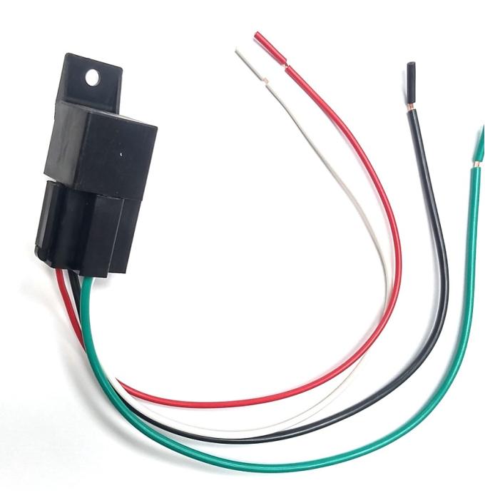 Ridetech 30 amp relay with prewired relay socket 31900022