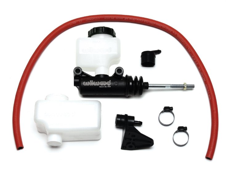 Wilwood Fitting Master Cylinder 11/16-20 -3 AN Compact Remote Resv. Wilwood Fitting Master Cylinder 11/16-20 -3 AN Compact Remote Resv.